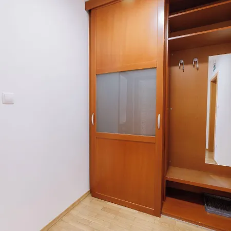 Pri Zabarju 3*