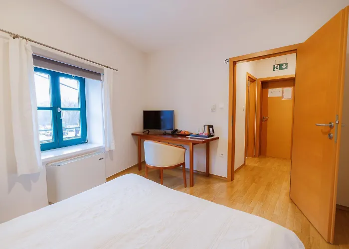 Pri Zabarju 3* Laibach